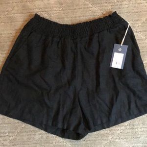 High-Rise Pull-On Shorts - Universal Thread™